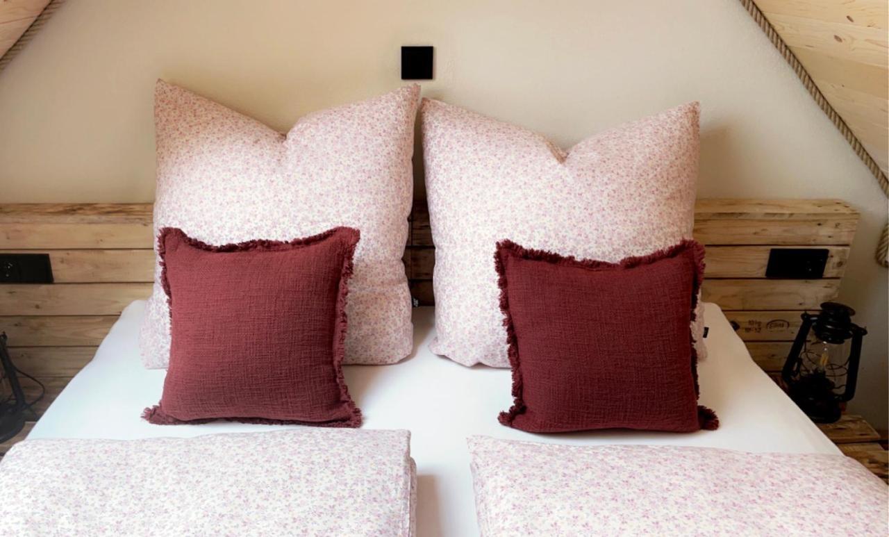 Igelnest Grossthiemig Apartment Ngoại thất bức ảnh